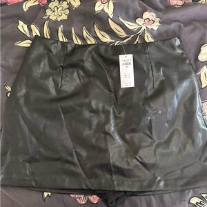 Abercrombie & Fitch Black Leather Mini Skort